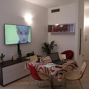 Machiavelli House , Cagliari Italia